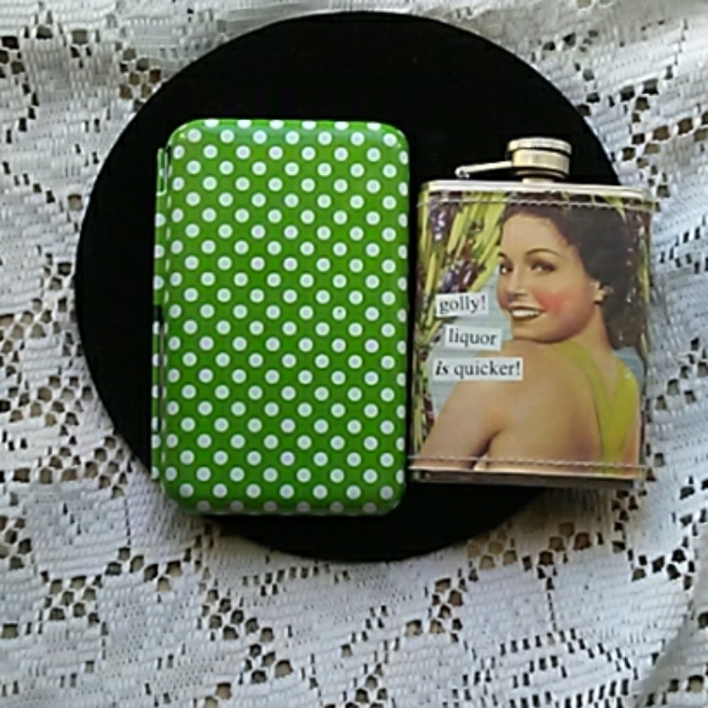 AnneTaintor Set Wallet & flasx